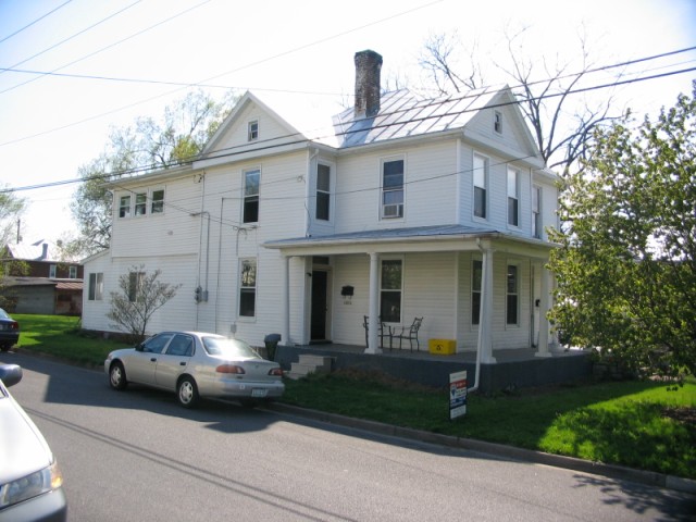 339wb1.JPG (39844 bytes)